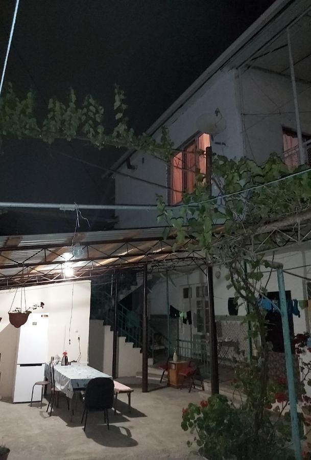 Na Shapsug Guest House Gagra Exterior foto