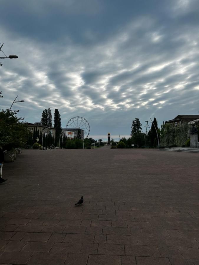 Na Shapsug Guest House Gagra Exterior foto