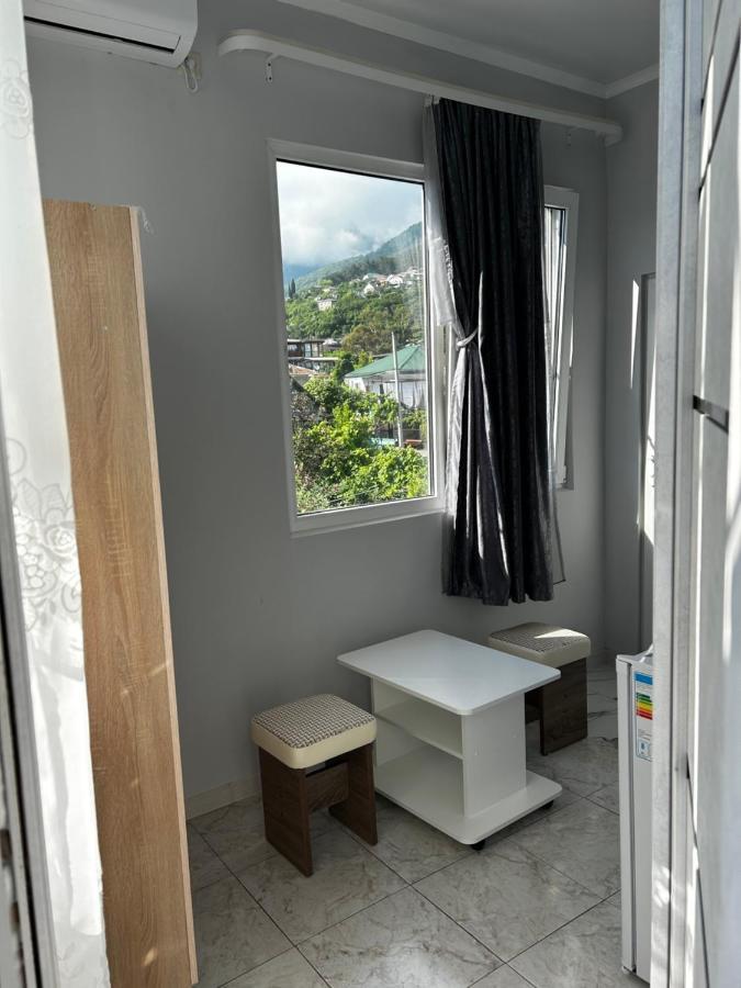 Na Shapsug Guest House Gagra Exterior foto