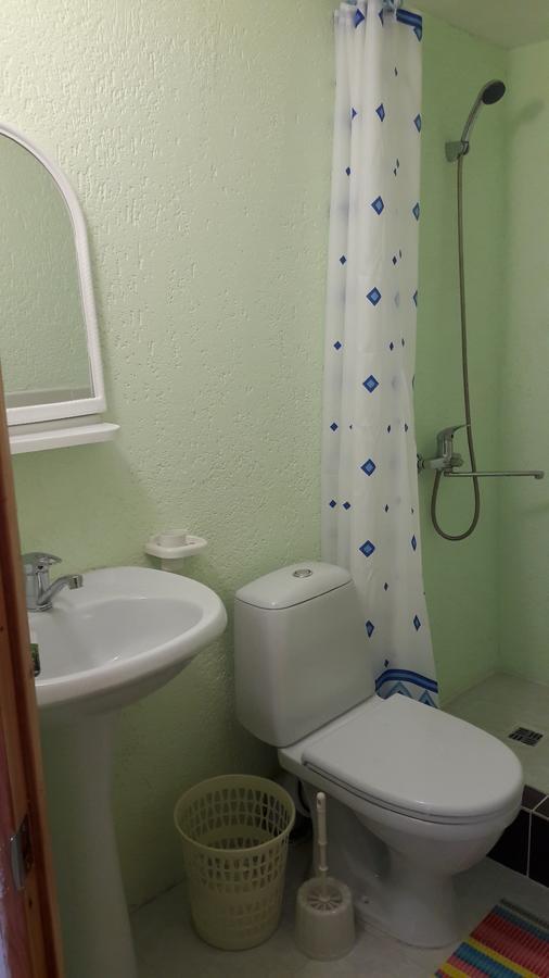 Na Shapsug Guest House Gagra Exterior foto
